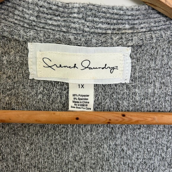 Women's‎ 1X PLUS SIZE French Laundry Gray Knit Ribbed Cardigan (flaws) - Picture 1 of 8